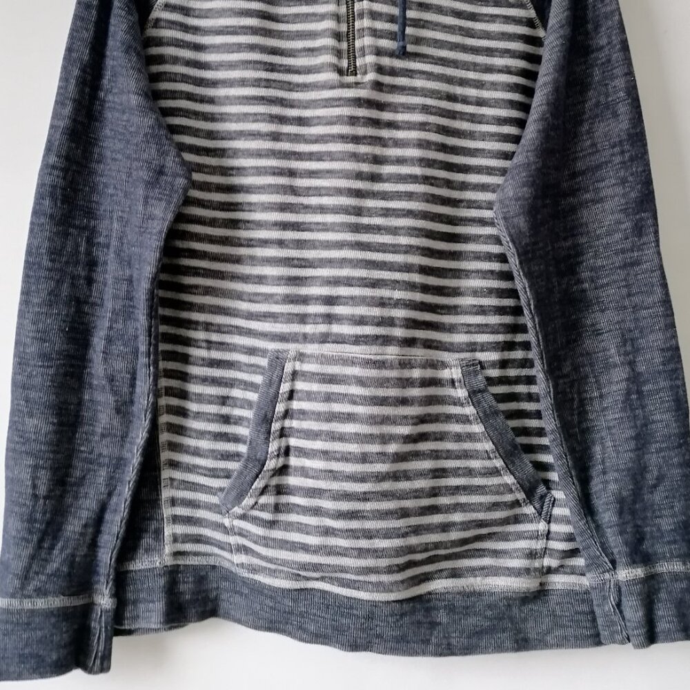 Native Code Women's Blue-Gray Striped Quarter Zip… - image 3